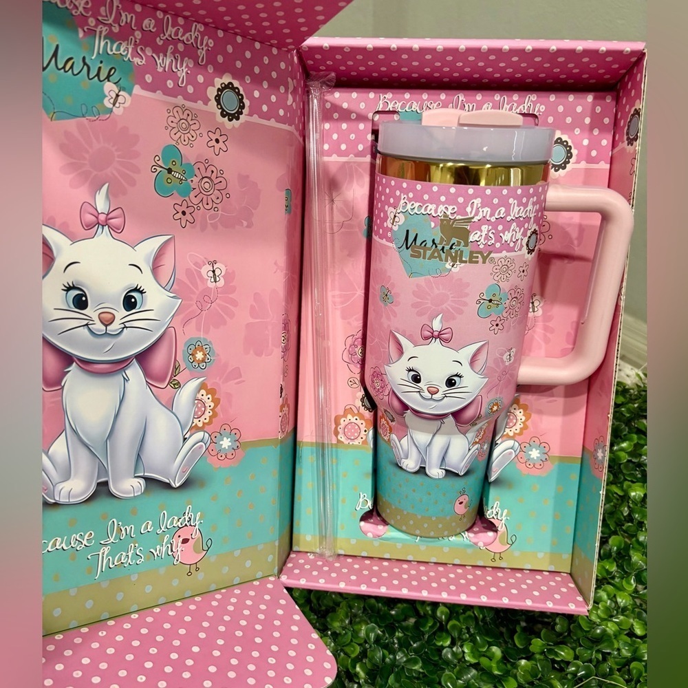 Stanley Disney Marie customized Mug with Pink and Blue Accents - Picture 5 of 5